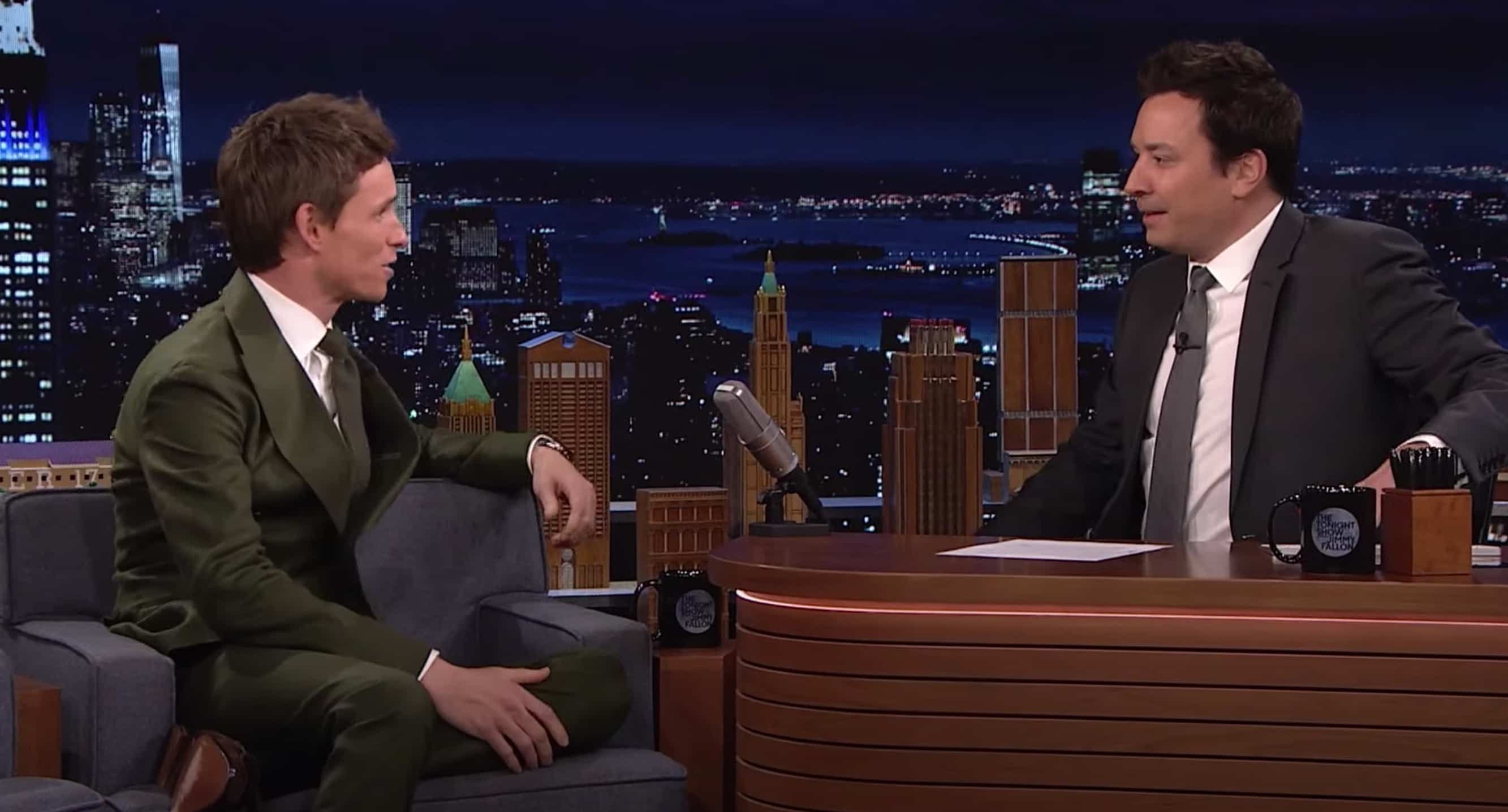 Eddie Redmayne invité à The Tonight Show Starring Jimmy Fallon