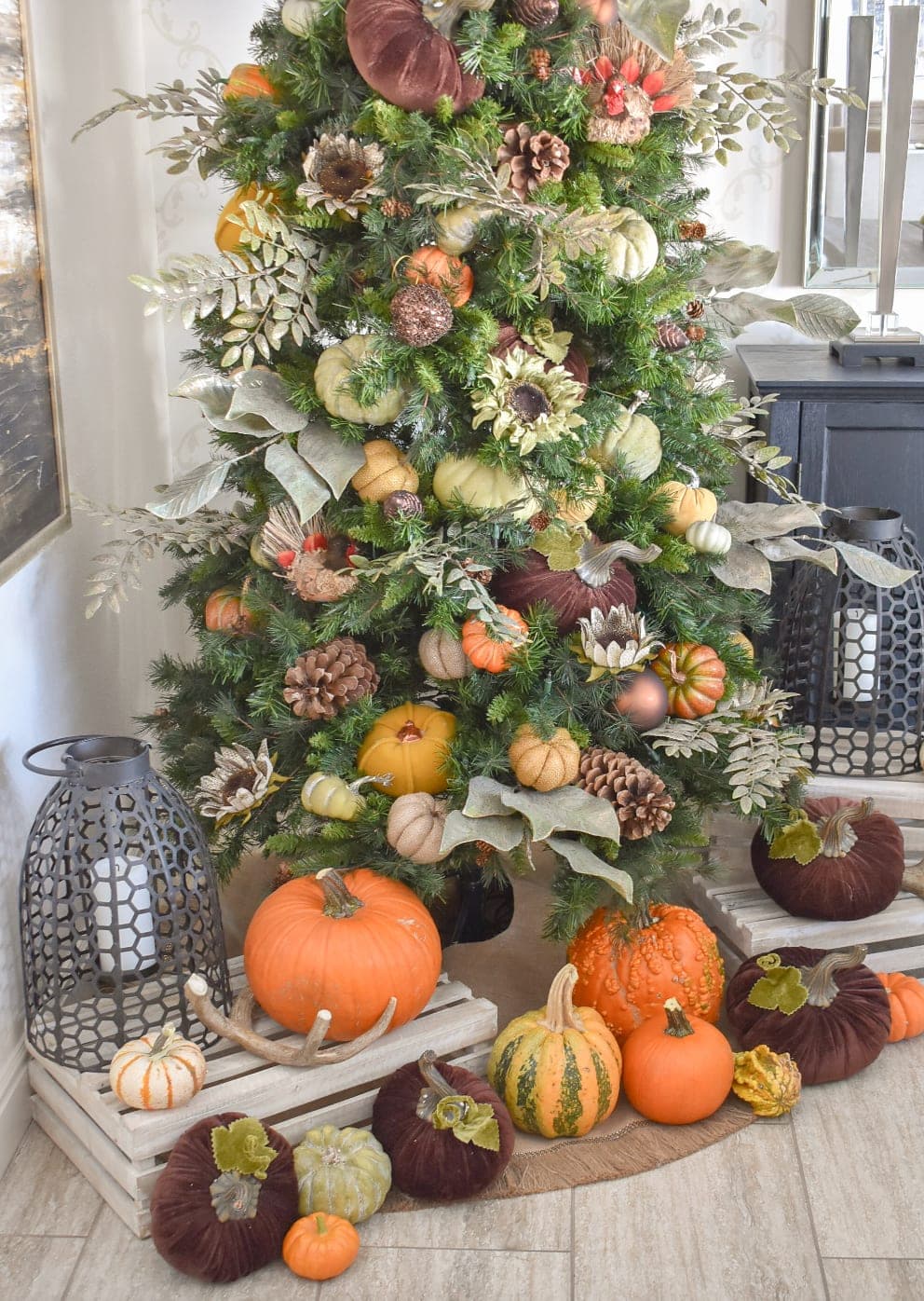 www.homewithholliday.com