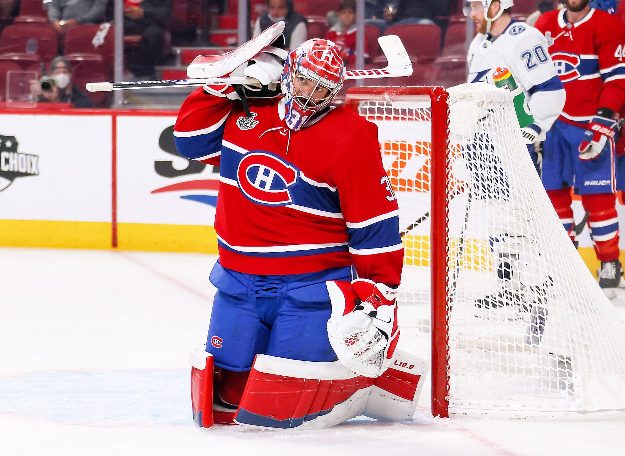 Le gardien Carey Price était songeur après le cinquième but du Lightning.