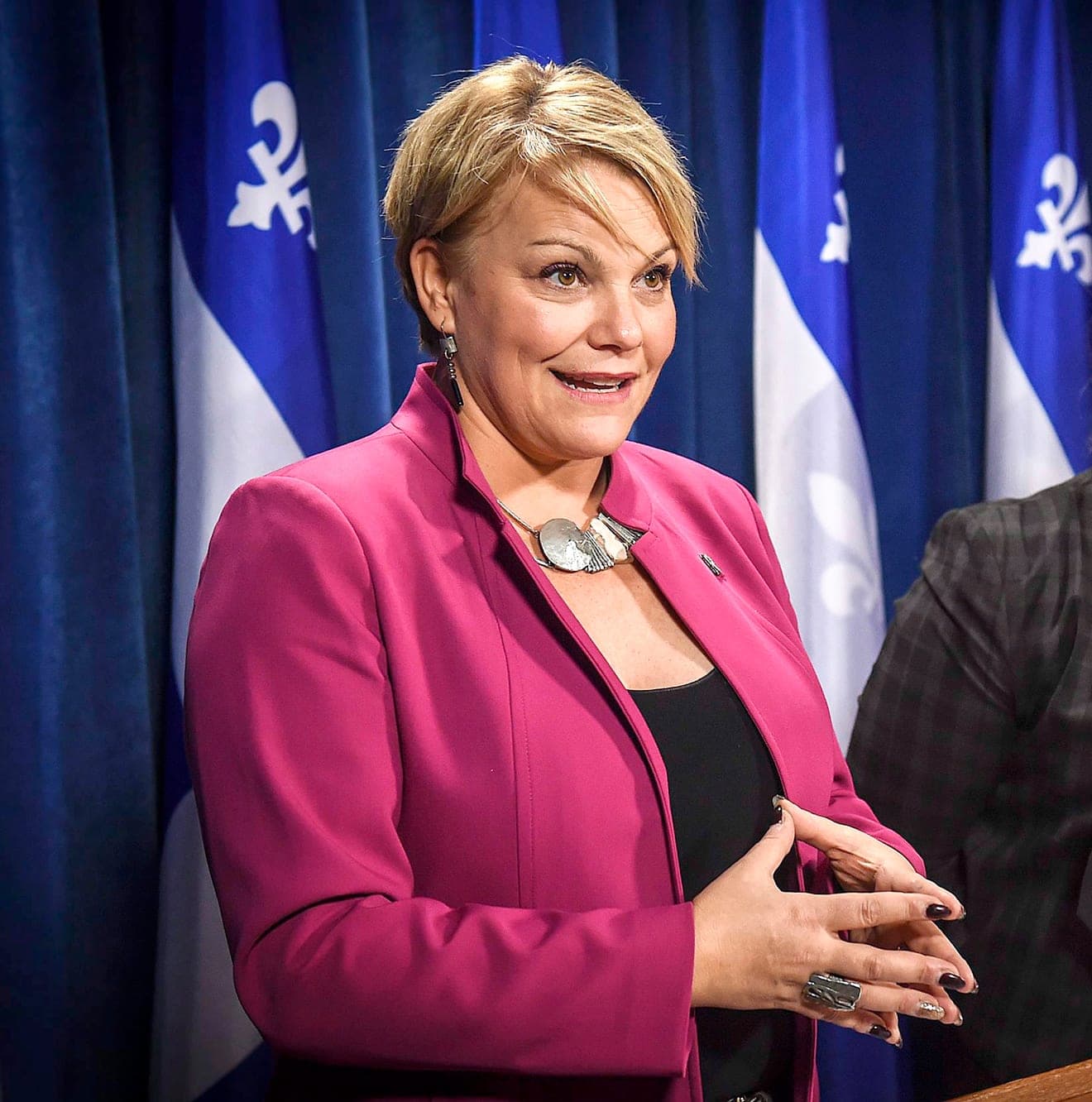 Le 20 avril, en chambre, la libérale Isabelle Melançon parle des femmes, « davantage impactées » actuellement.