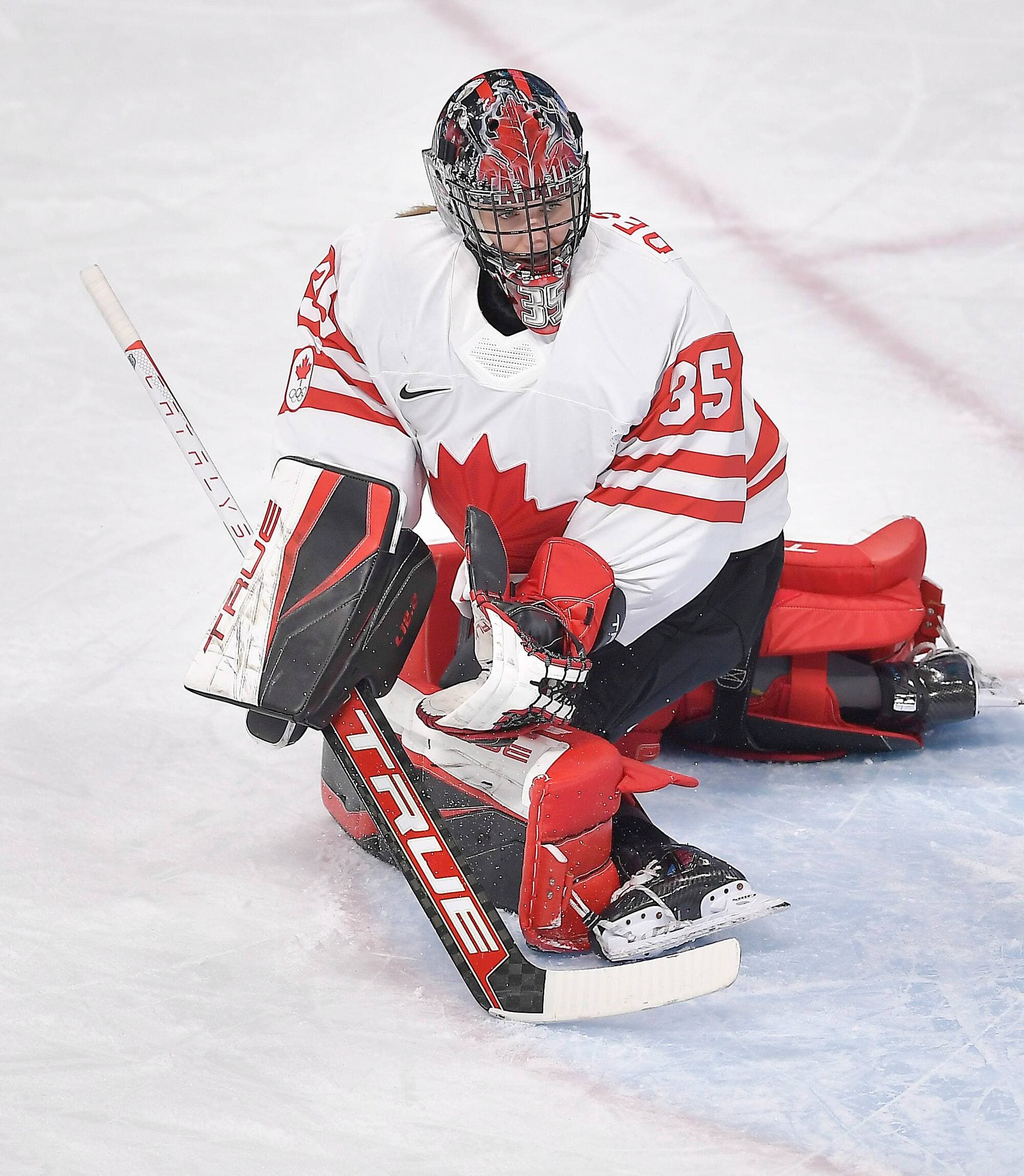 La gardienne canadienne Ann-Renée Desbiens a connu un fort match contre les États-Unis.