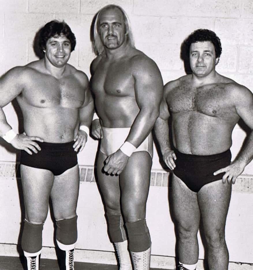 Dino Bravo, Hulk Hogan et Gino Brito dans les années 1980.