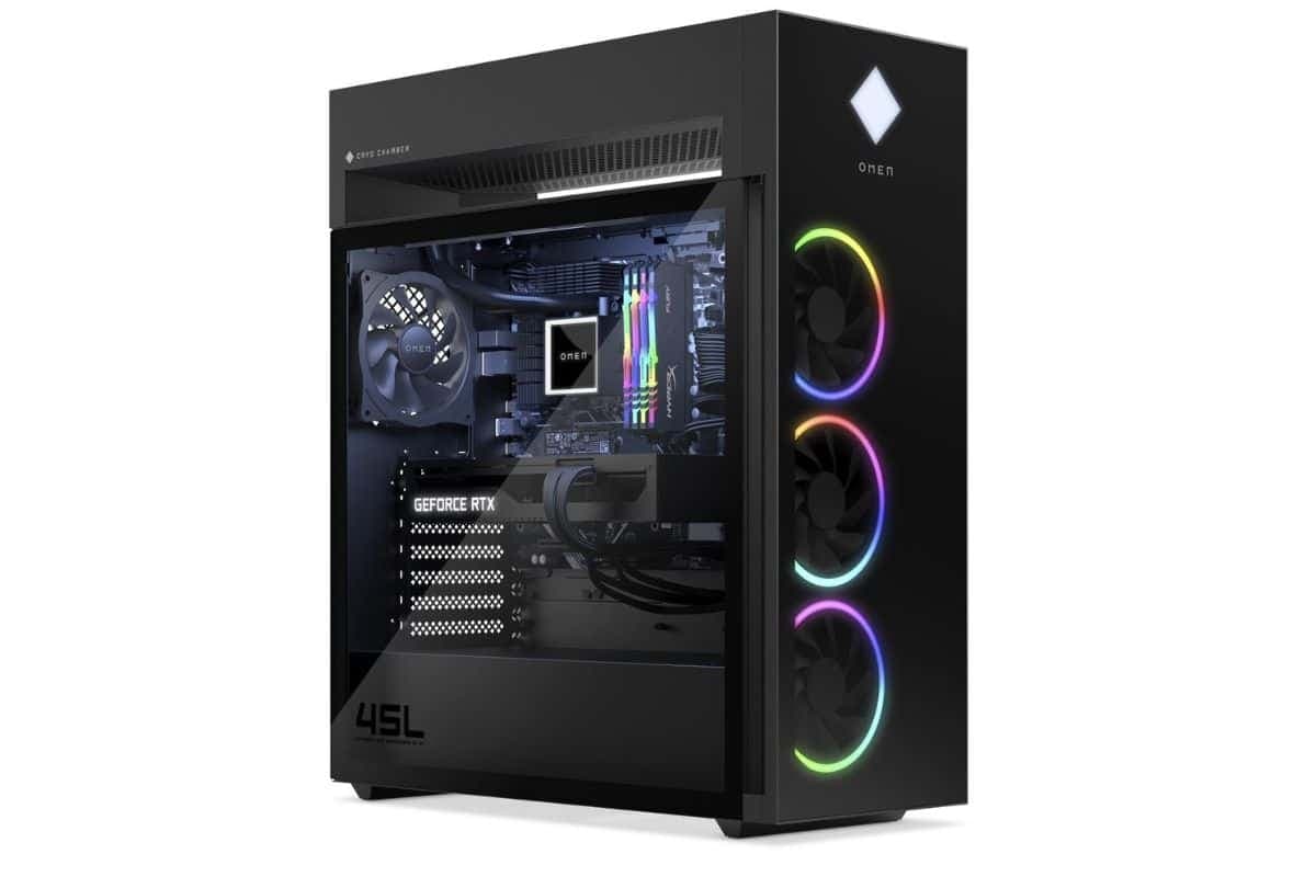 Le HP OMEN 45L a une bonne raison d’être gros : il est doté d’une chambre cryogénique.