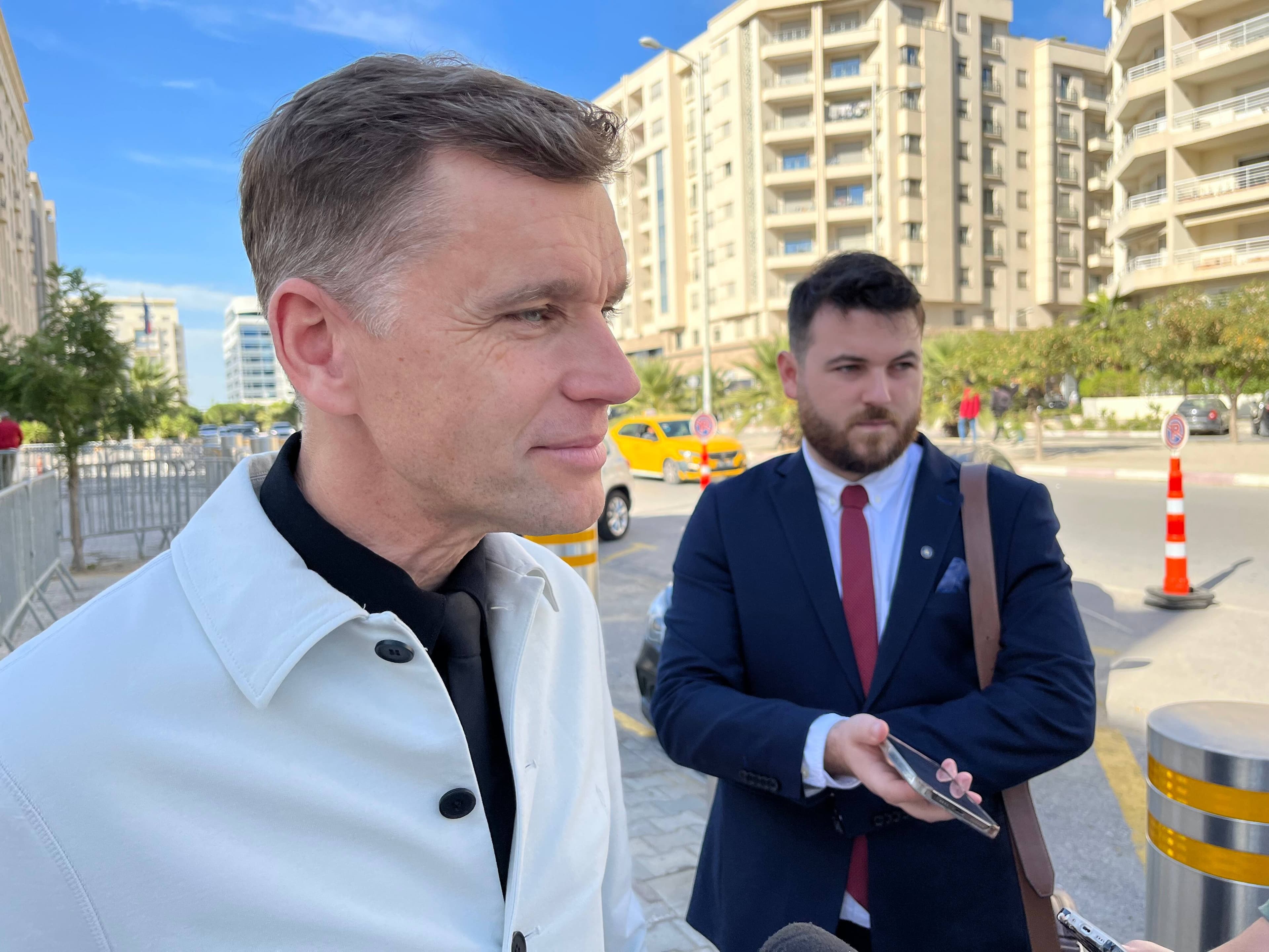 Le maire Marchand est arrivé mercredi matin, le 16 novembre 2022, à Tunis.