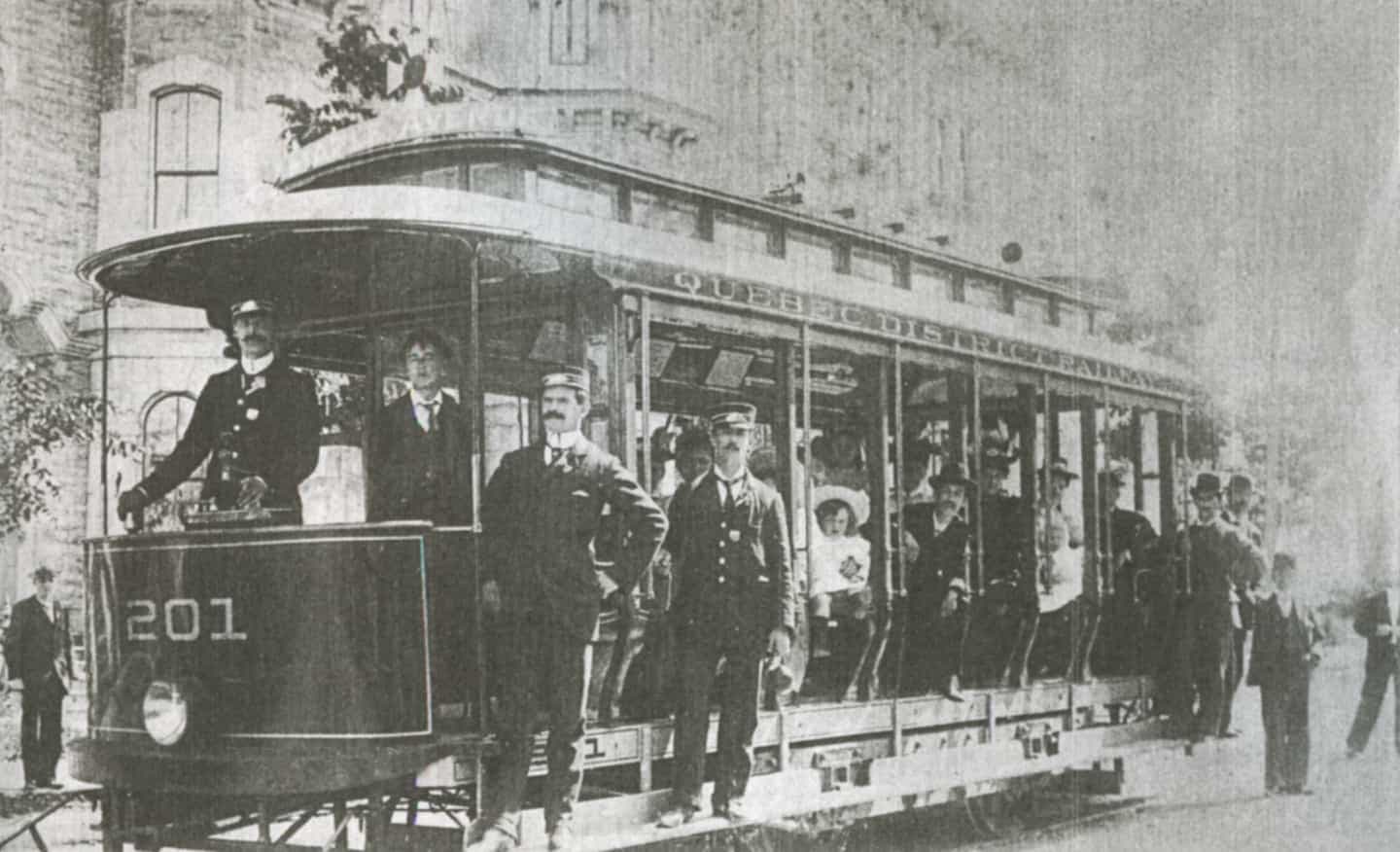 Le tramway no 201