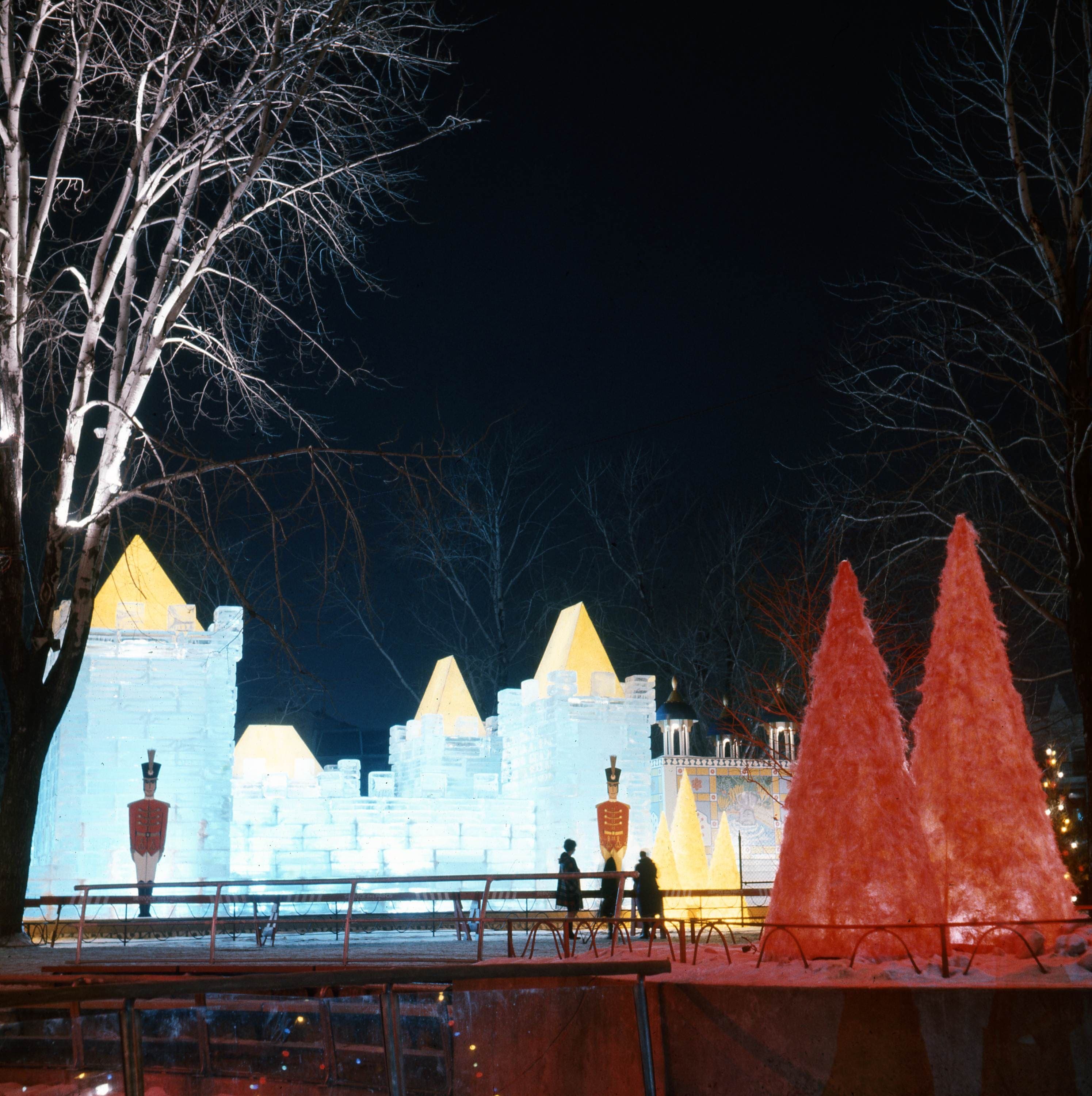 Le palais de glace du Jardin des merveilles à l'hiver 1967