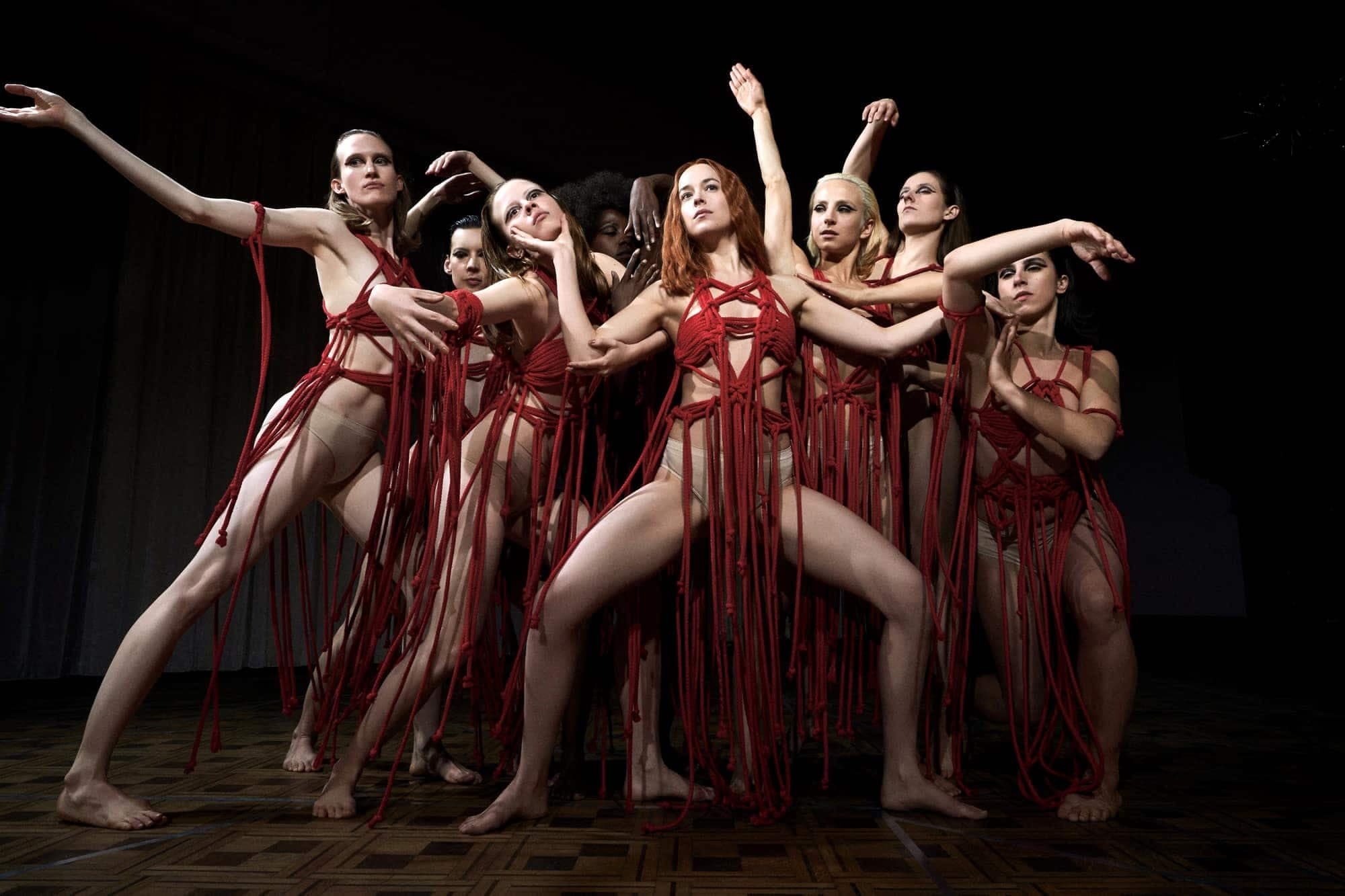 Photo : FRENESY COMPANY