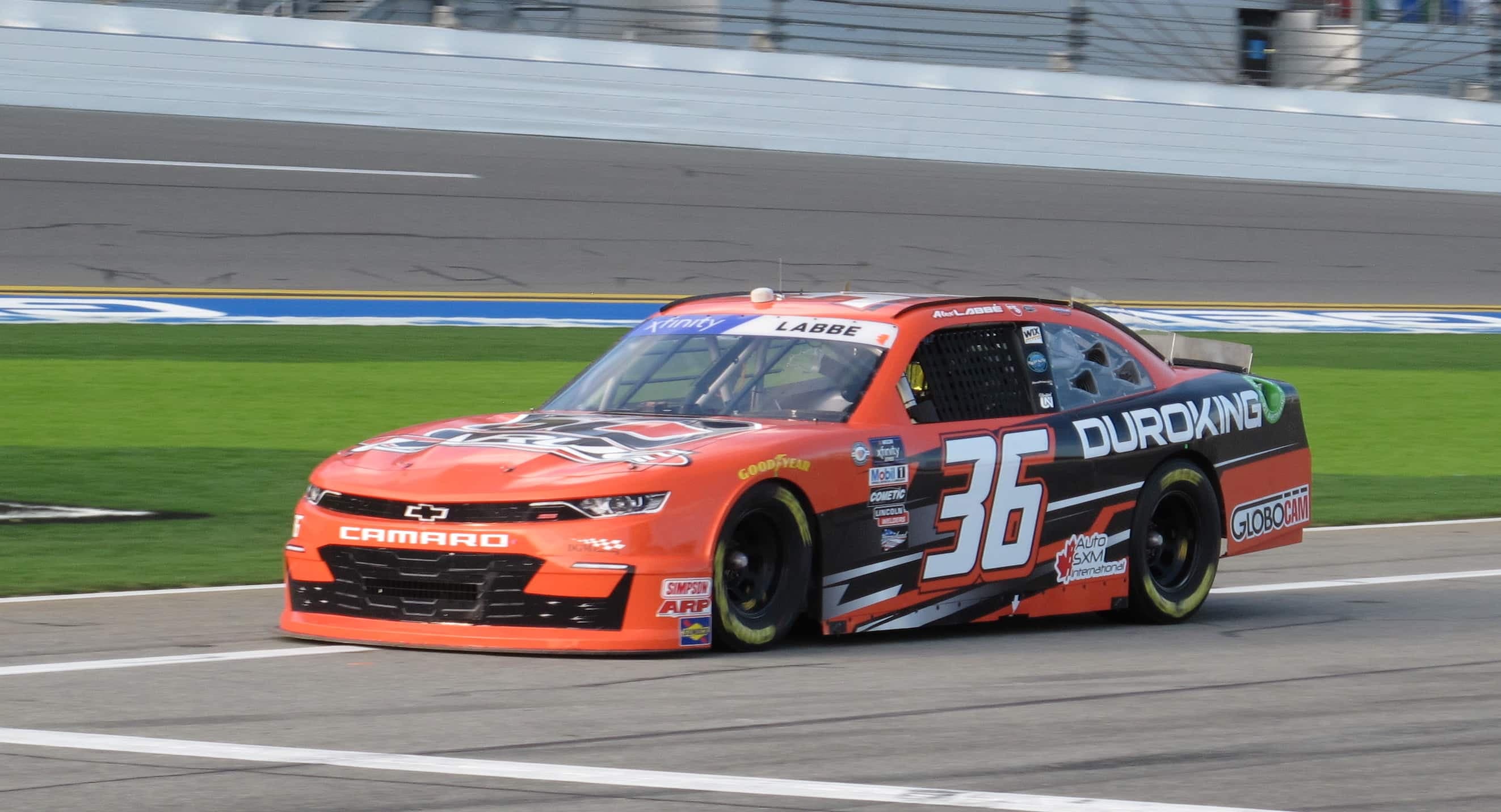 Alex Labbé s'est dit attristé pour ses partenaires québécois d'avoir raté sa qualification pour la course de Daytona samedi après-midi.