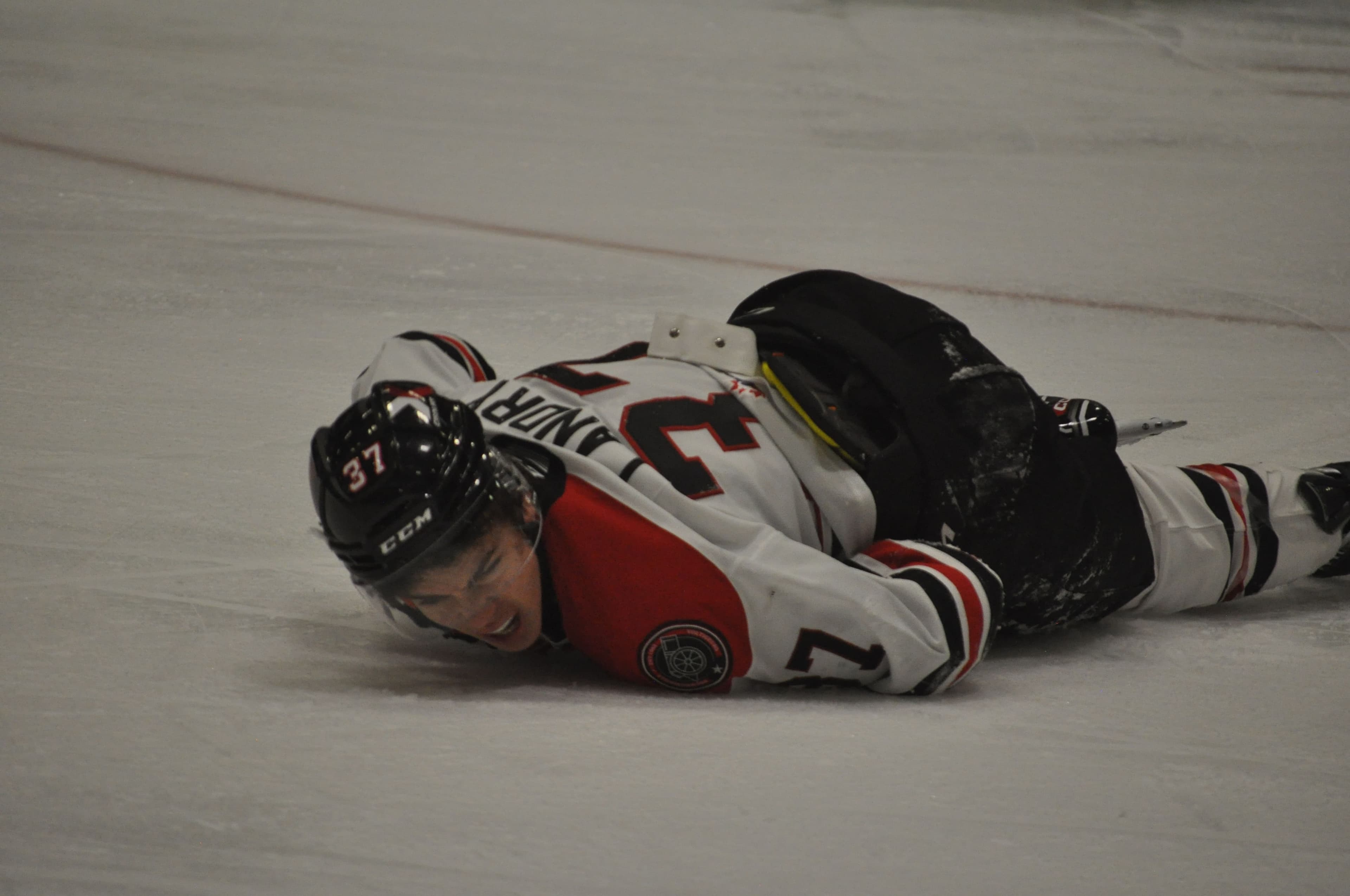 Manix Landry est blessé.