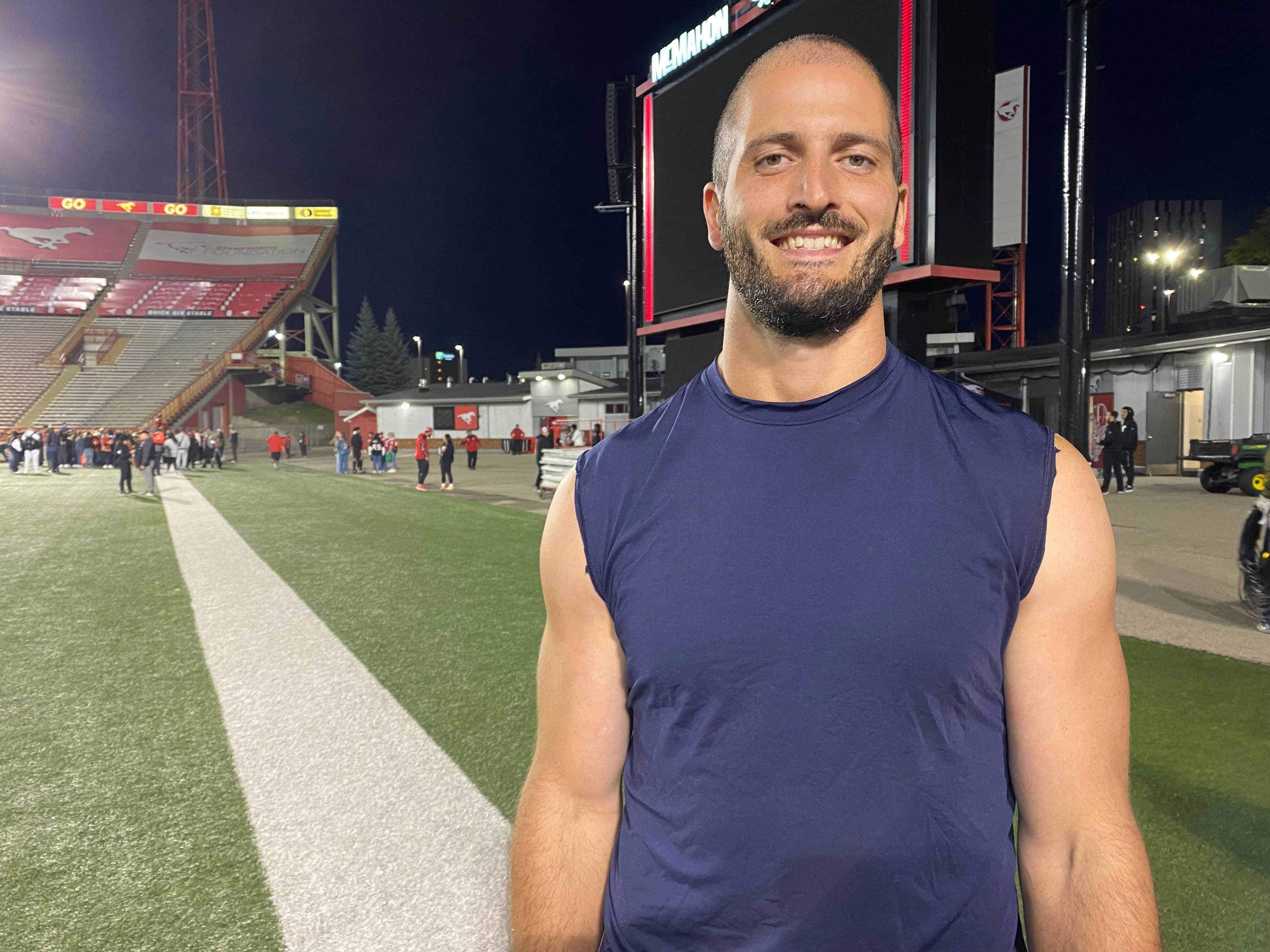 Le Québécois Philippe Lemieux-Cardinal a disputé son premier match dans la Ligue canadienne de football, dans l’uniforme des Alouettes de Montréal, le samedi 14 septembre 2024, à Calgary.