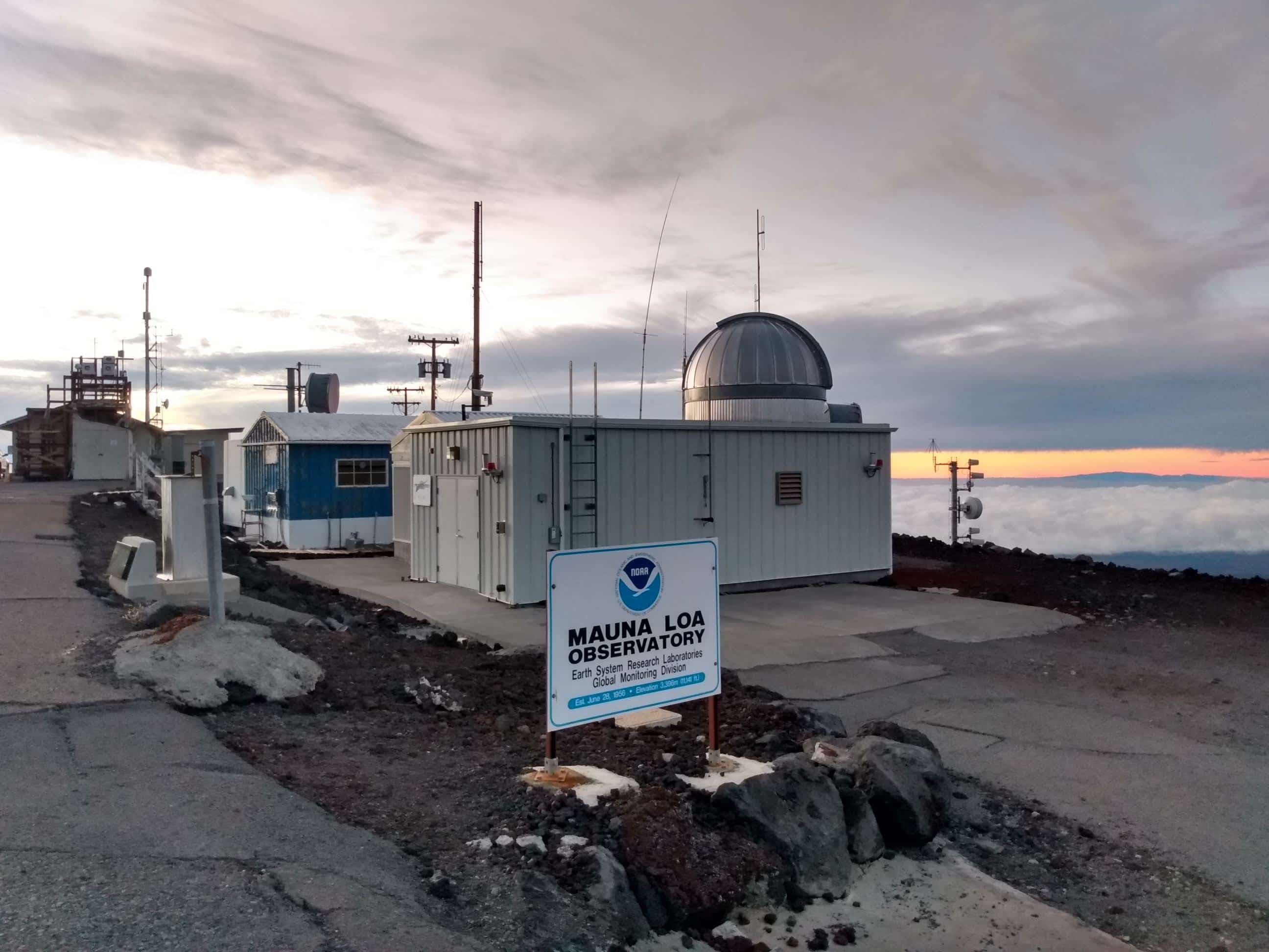 L'observatoire du volcan Mauna Loa, où est situé le laboratoire de surveillance mondiale de la NOAA.