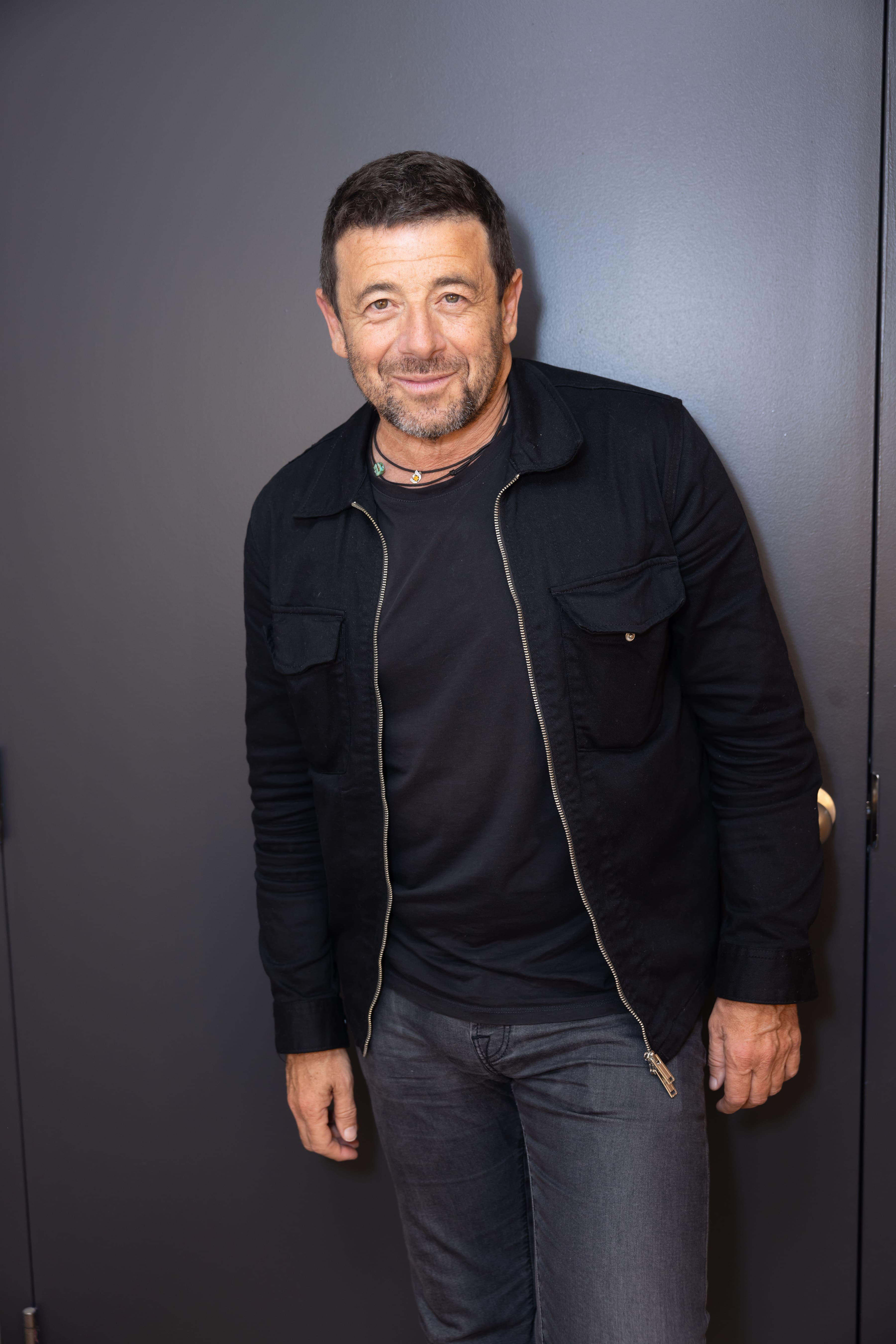 Patrick Bruel en 2023 lors d’une visite au Québec.