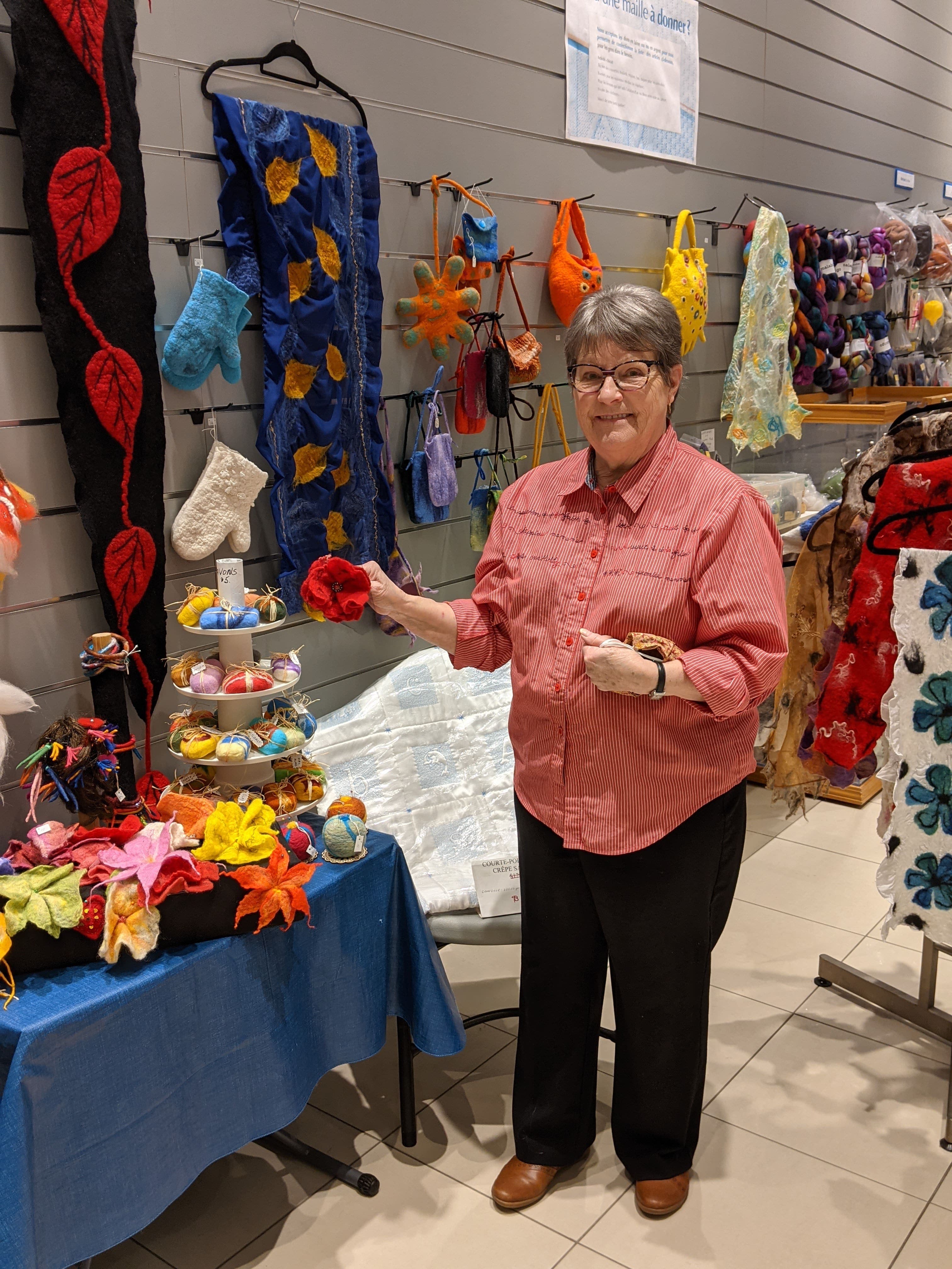 La propriétaire de la boutique Place des artisans, Jeanne Côté, a choisi de fermer ses portes au centre commercial Fleur de Lys.
