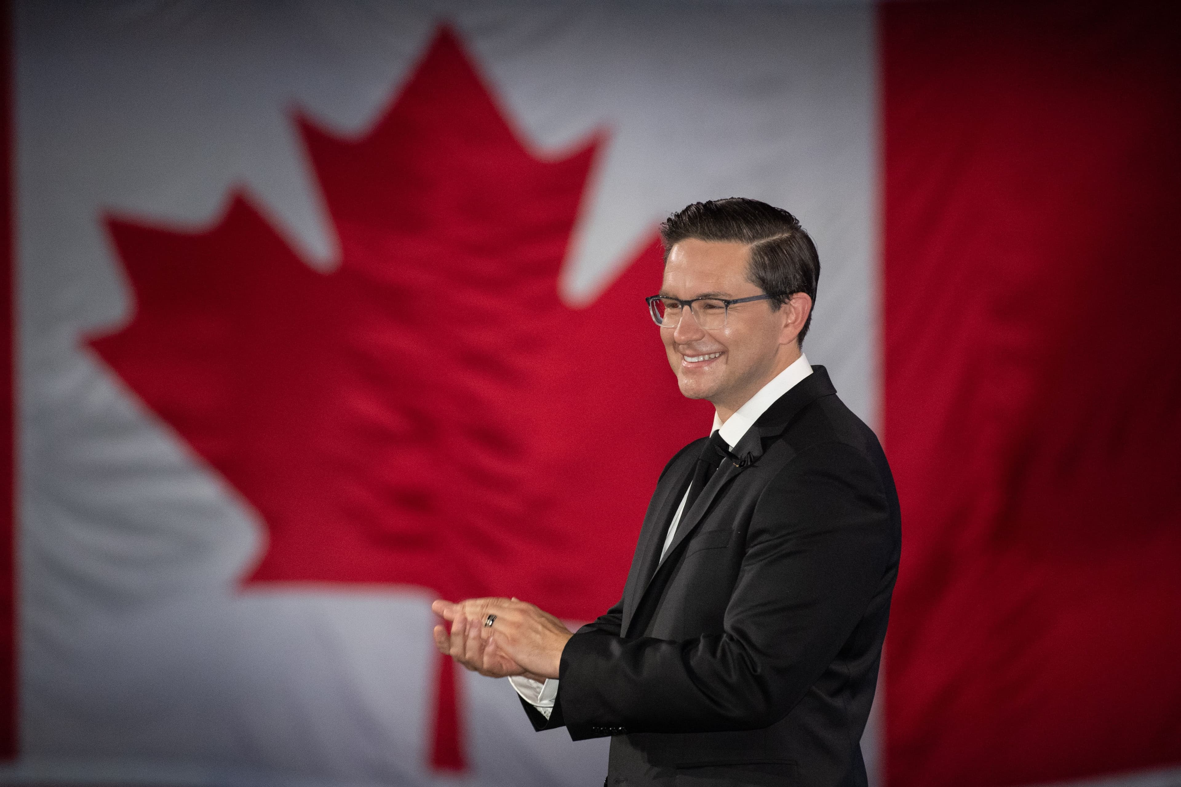 Le nouveau chef du Parti conservateur du Canada, Pierre Poilievre, lors de son discours de la victoire ce samedi soir, au Centre Shaw, à Ottawa.