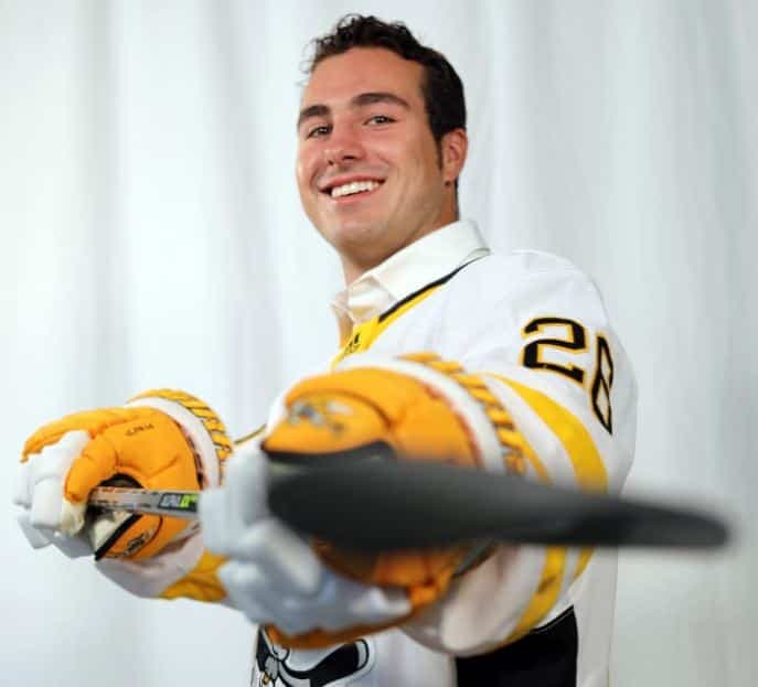 Christopher Théodore (American International College) vient d'être nommé joueur par excellence de sa division dans la NCAA.