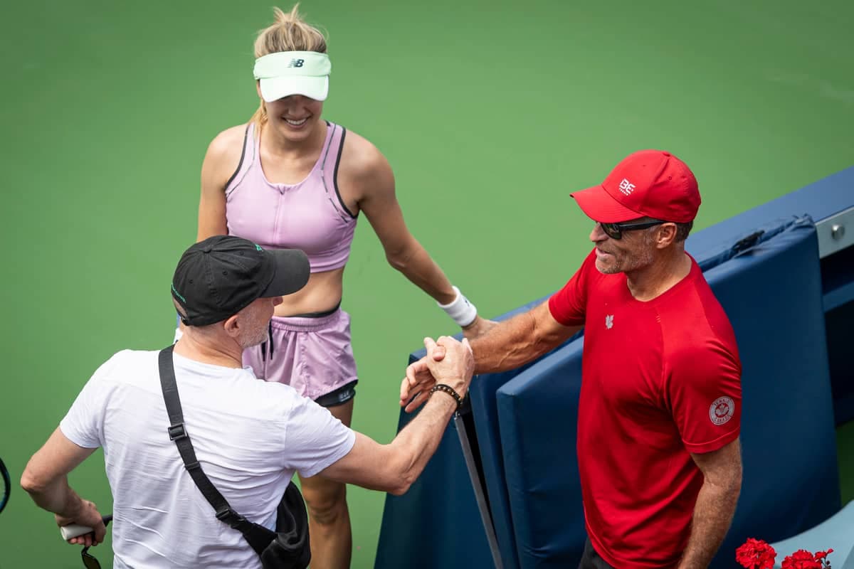 Sylvain Bruneau (en rouge) et Eugenie Bouchard se connaissent depuis plus de 20 ans.