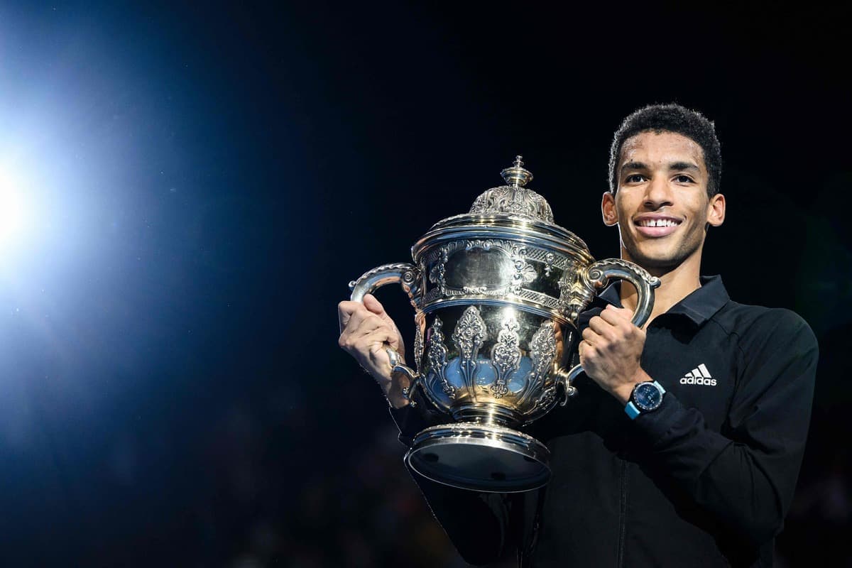 Félix Auger-Aliassime a remporté son troisième titre consécutif sur le circuit ATP, dimanche, à Bâle en Suisse.