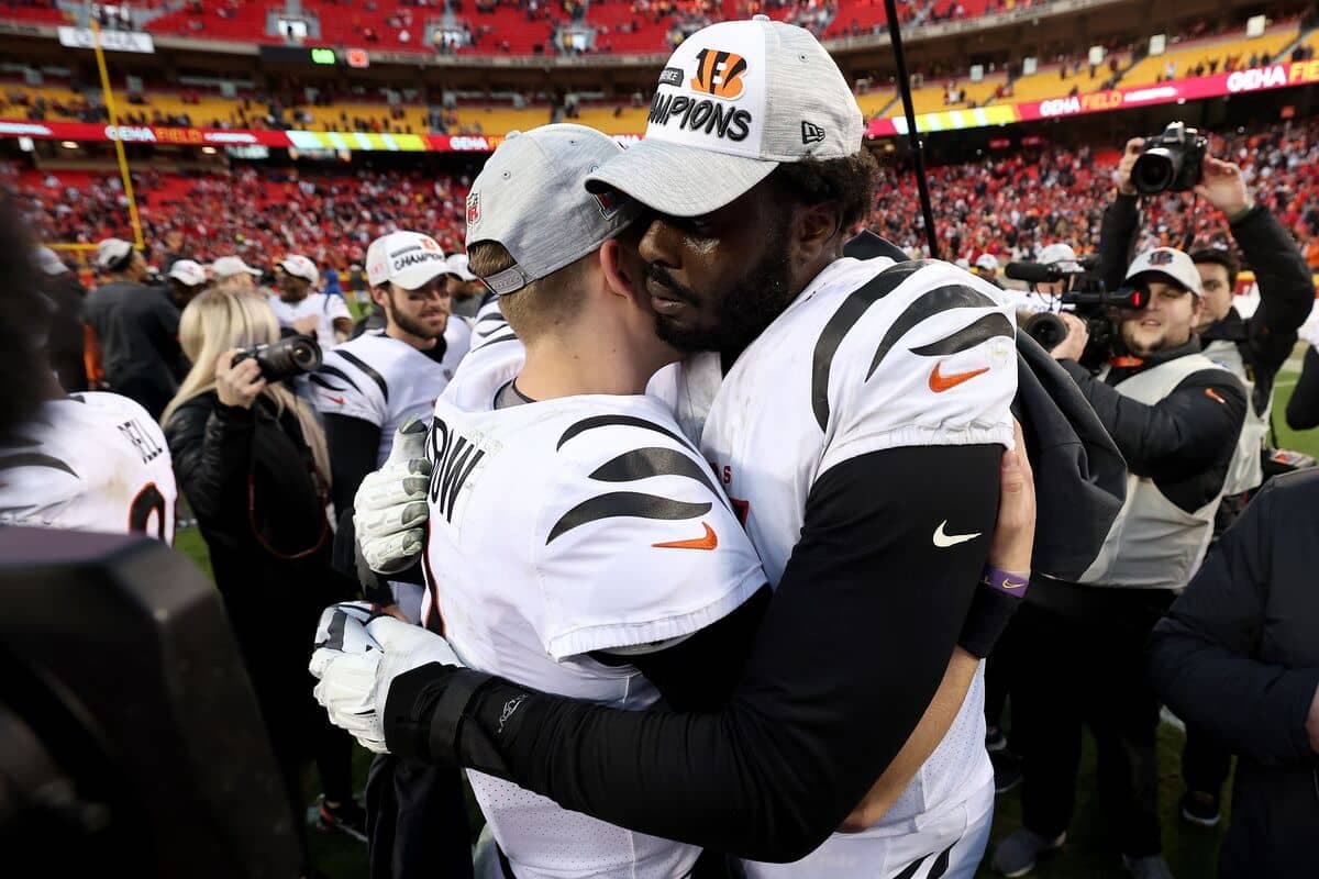 Les joueurs de ligne offensive des Bengals, dont le bloqueur Isaiah Prince, devront impérativement faire en sorte que le quart-arrière Joe Burrow ait le temps de décocher.