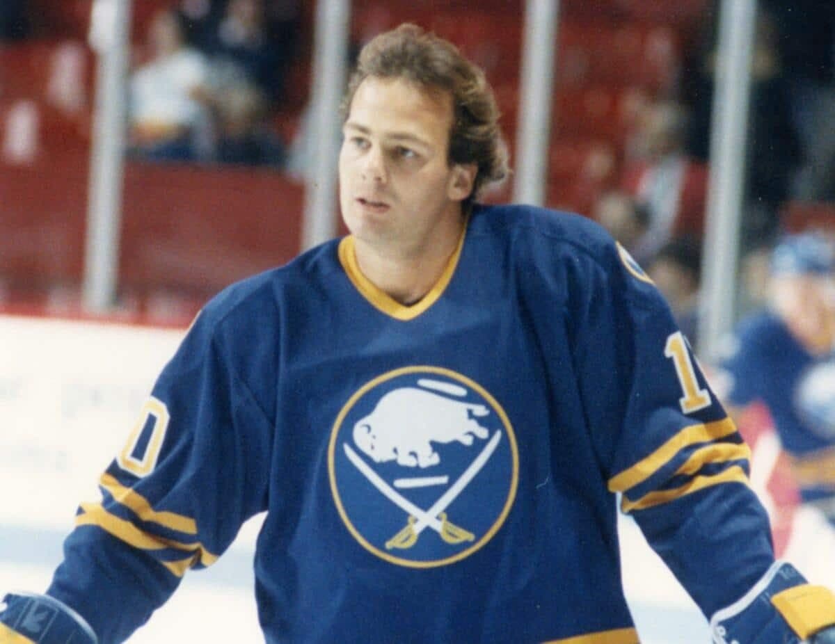 Dale Hawerchuk en 1990