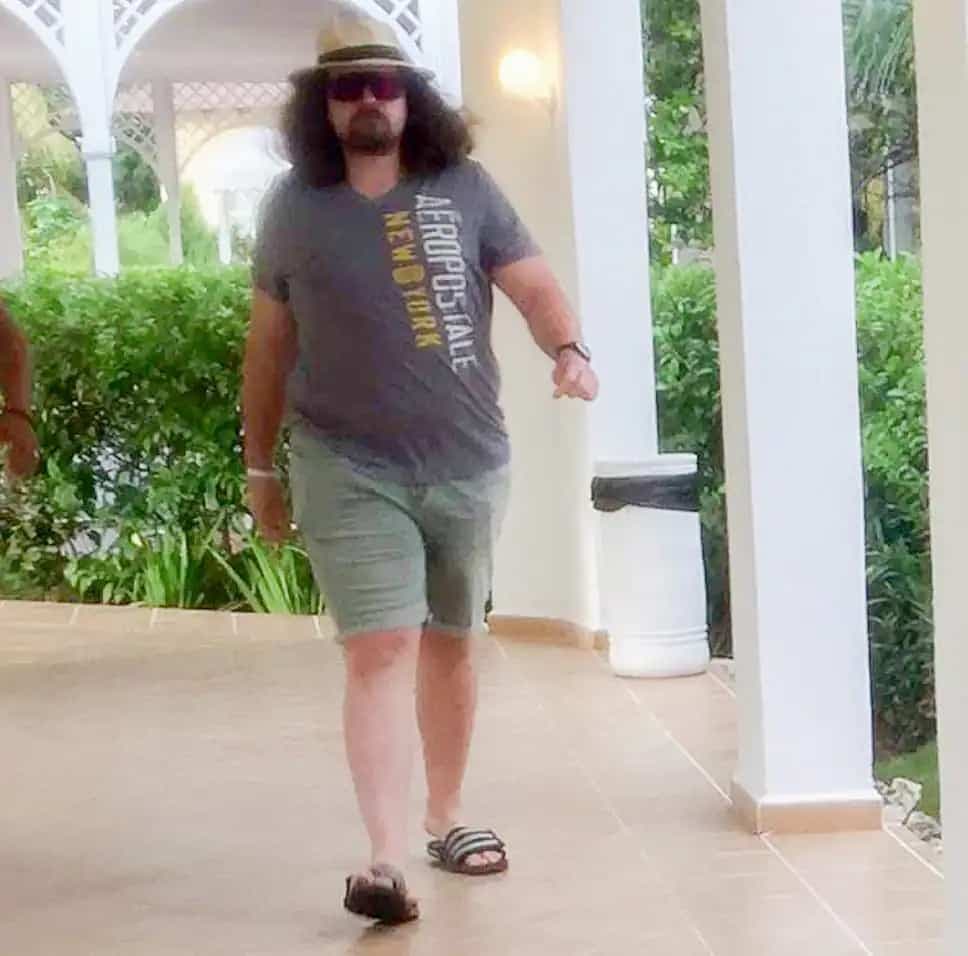 Simon Houle, lors de son voyage à Cuba, après avoir obtenu l’absolution pour une agression sexuelle.