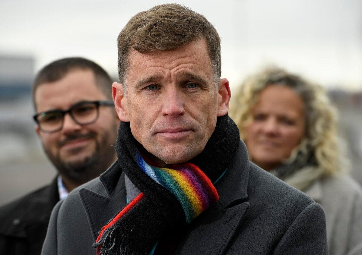 Bruno Marchand a présenté jeudi son cadre financier, accompagné de quatre candidats qui ont participé à son élaboration.