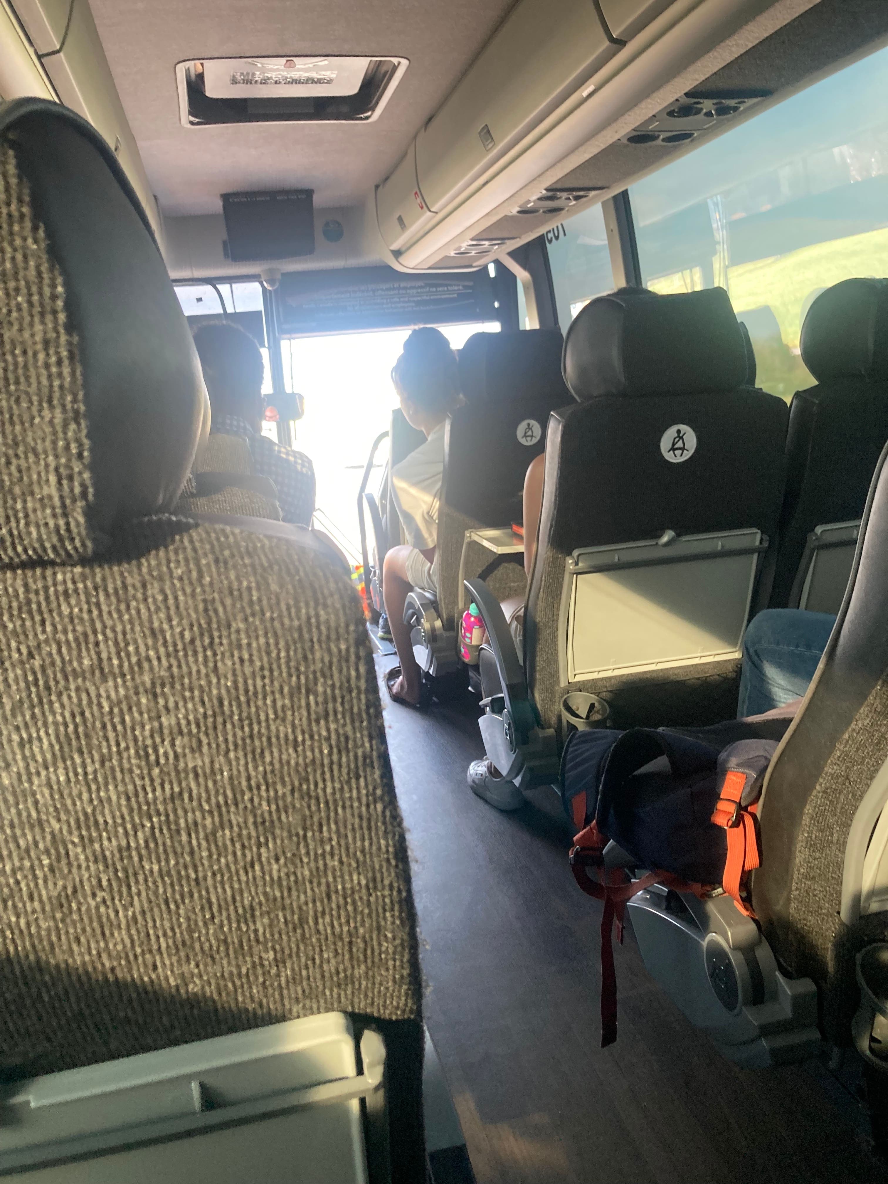 Le trajet Montréal-Québec se fait à bord d'un bus d'Orléans Express