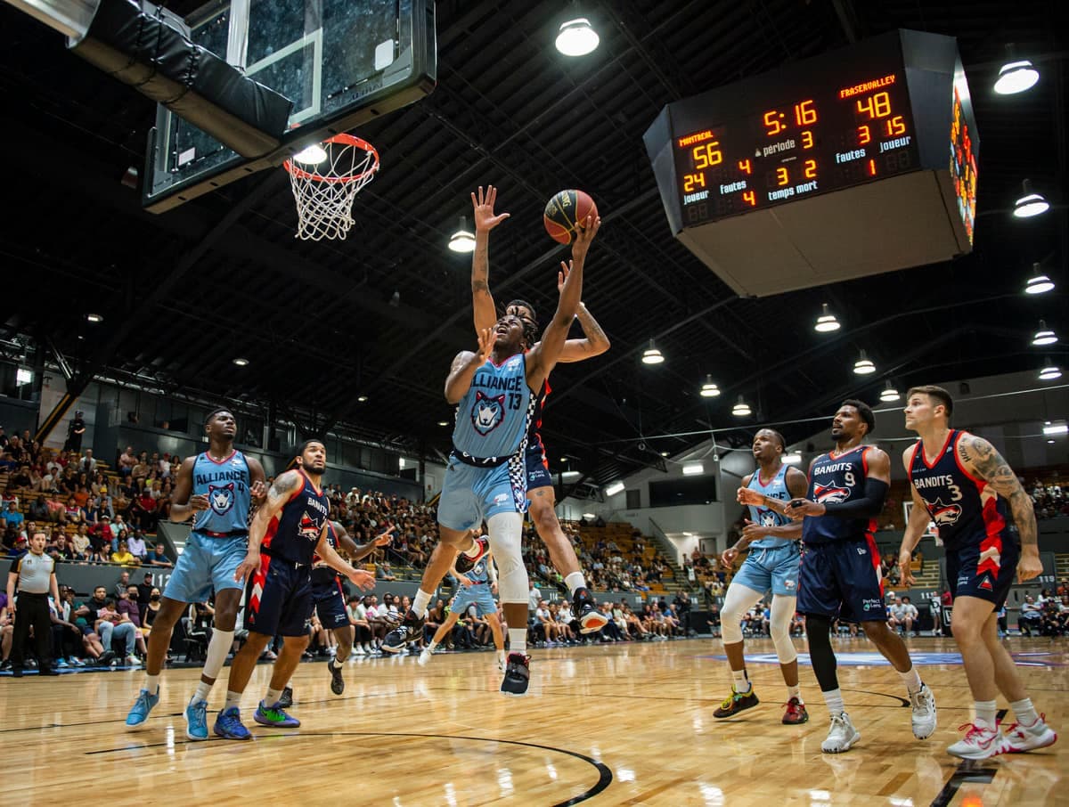 Comme Montréal avec l'Alliance, Québec pourrait accueillir un club de basketball professionnel de la LECB.