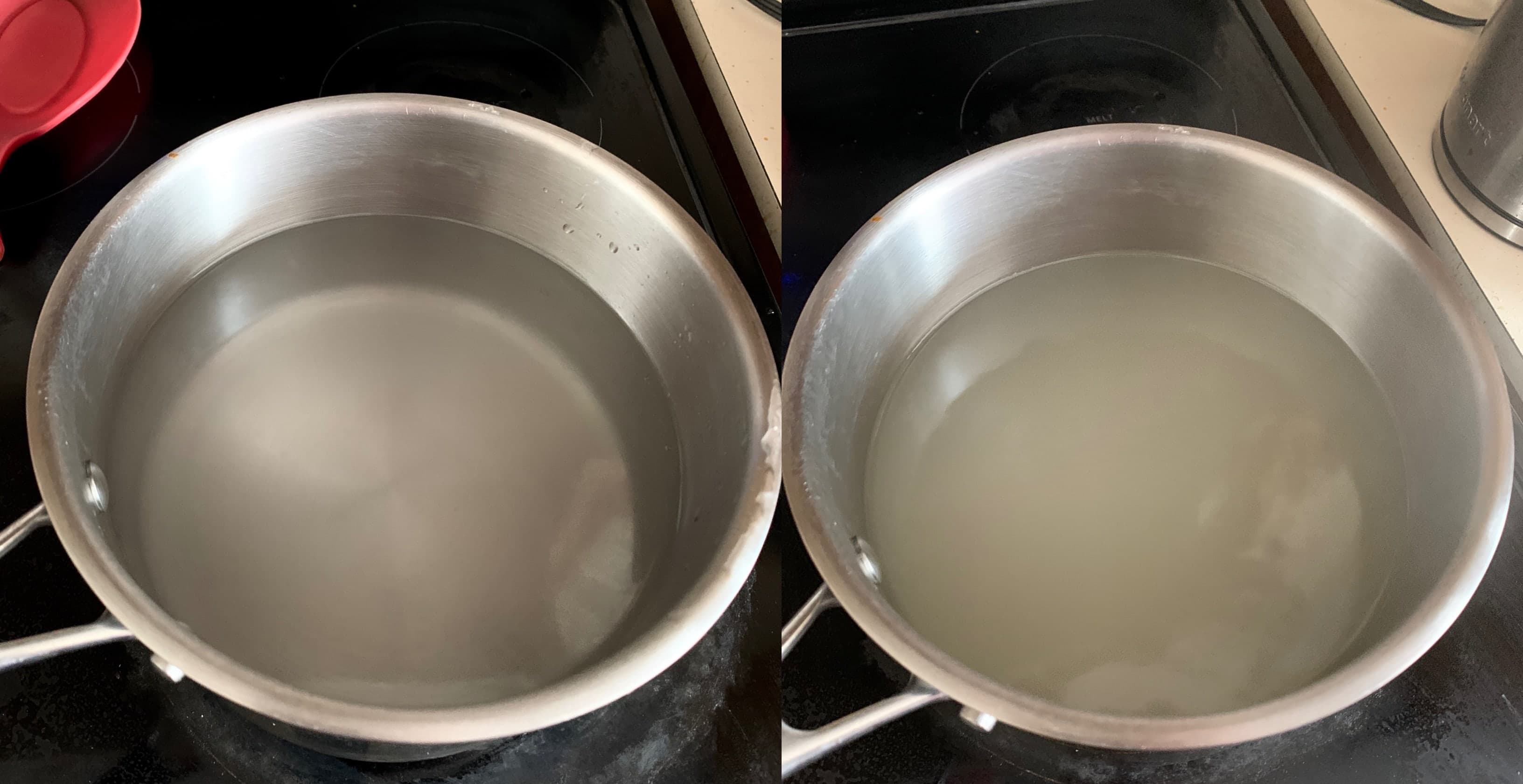 À gauche, le chaudron d'eau bouillante avant le bain des ustensiles en bois. À droite, l'eau bouillante maintenant opaque à la suite de la baignade de 20 minutes des quatre ustensiles de bois.
