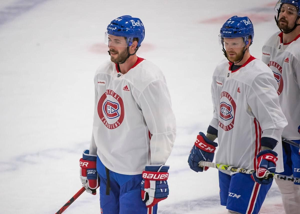 Les défenseurs Joel Edmundson et Brett Kulak ont profité d’un léger répit avant de trimer fort à l’entraînement au Complexe Bell de Brossard, jeudi.