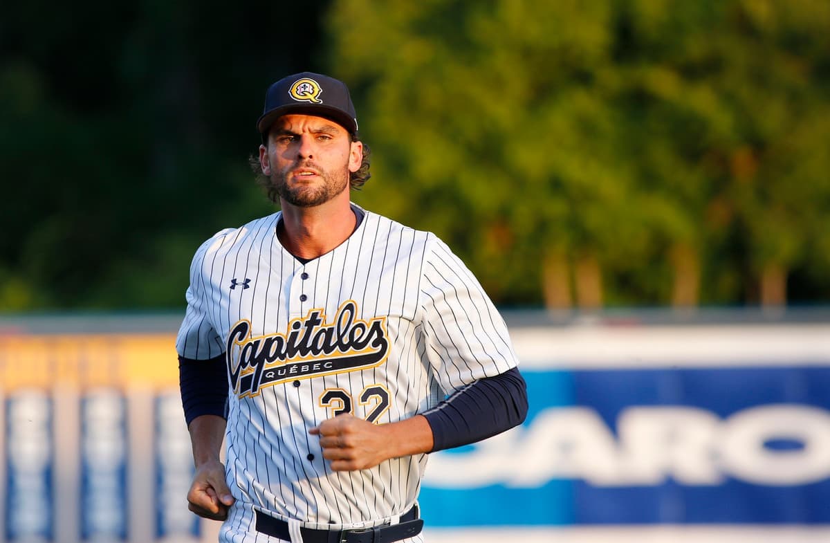 Greg Bird, des Capitales, avant le match contre Boulders de New York au Stade Canac le mardi 29 aout 2023.