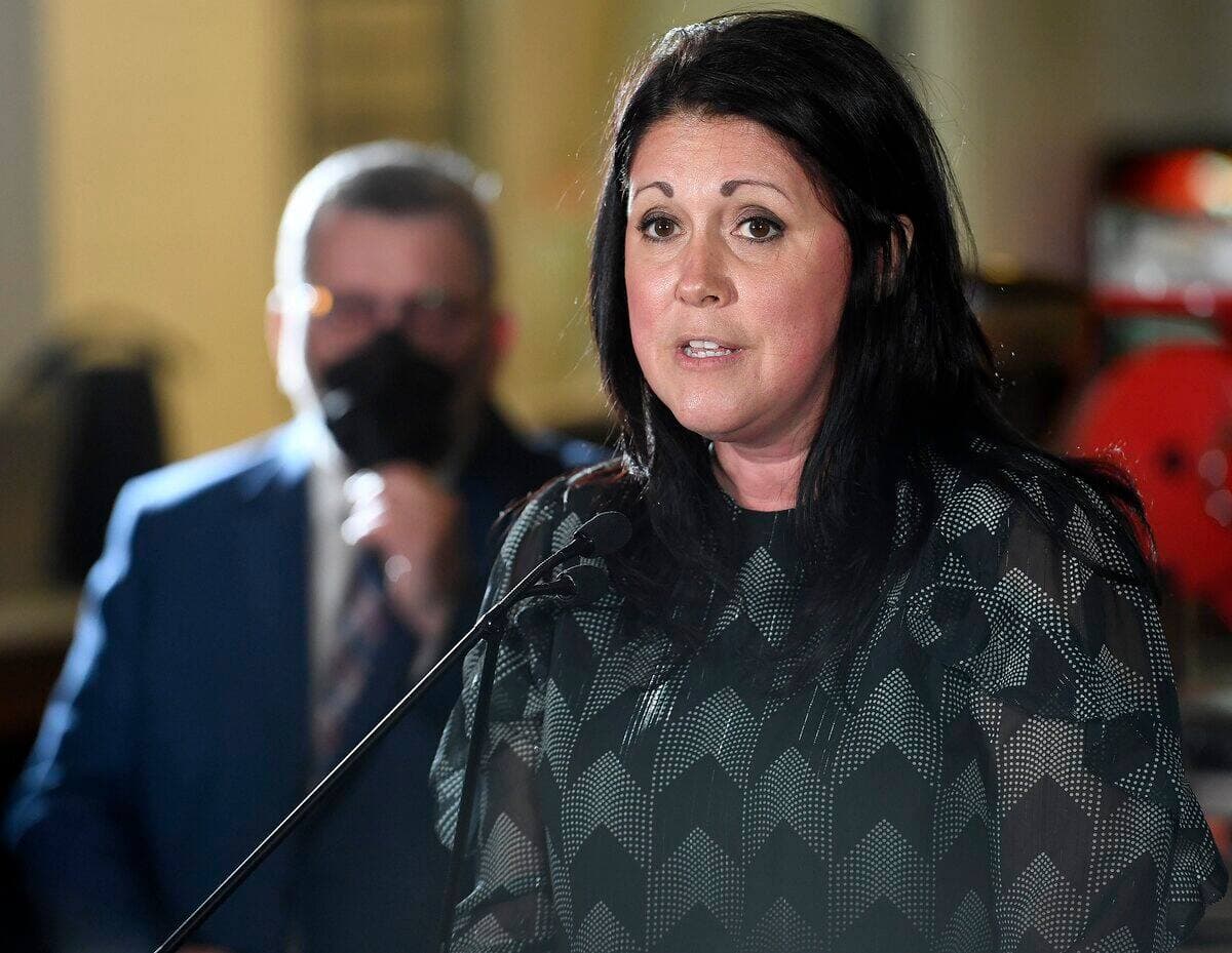 La candidate à la mairie, Marie-Josée Savard
