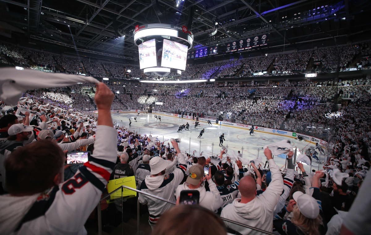 Après 332 salles combles de suite, les Jets connaissent quelques ennuis aux guichets à Winnipeg.