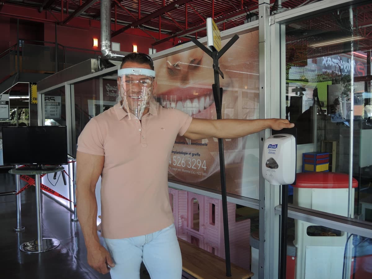 Christian Ménard, vice-président aux opérations du Pro Gym de Montréal, présentait les nouvelles mesures sanitaires de son entreprise en mai dernier.