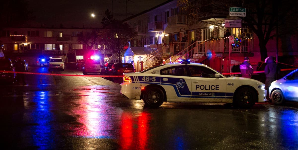 Deux personnes ont été atteint par plusieurs projectiles d’arme à feu sur le Boulevard des Roseraies en début de soirée dans l’arrondissement d’Anjou, à Montréal, le jeudi 2 décembre 2021.
THIERRY LAFORCE / AGENCE QMI