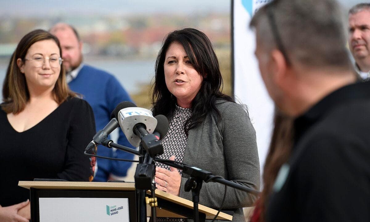 Lors d’une annonce à la baie de Beauport, mardi, Marie-Josée Savard s’est engagée à conserver des activités mises en place pendant la pandémie pour divertir les citoyens.