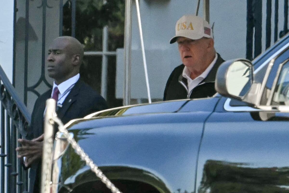 Cette photo de Donald Trump publiée lundi alimente la machine à rumeurs.