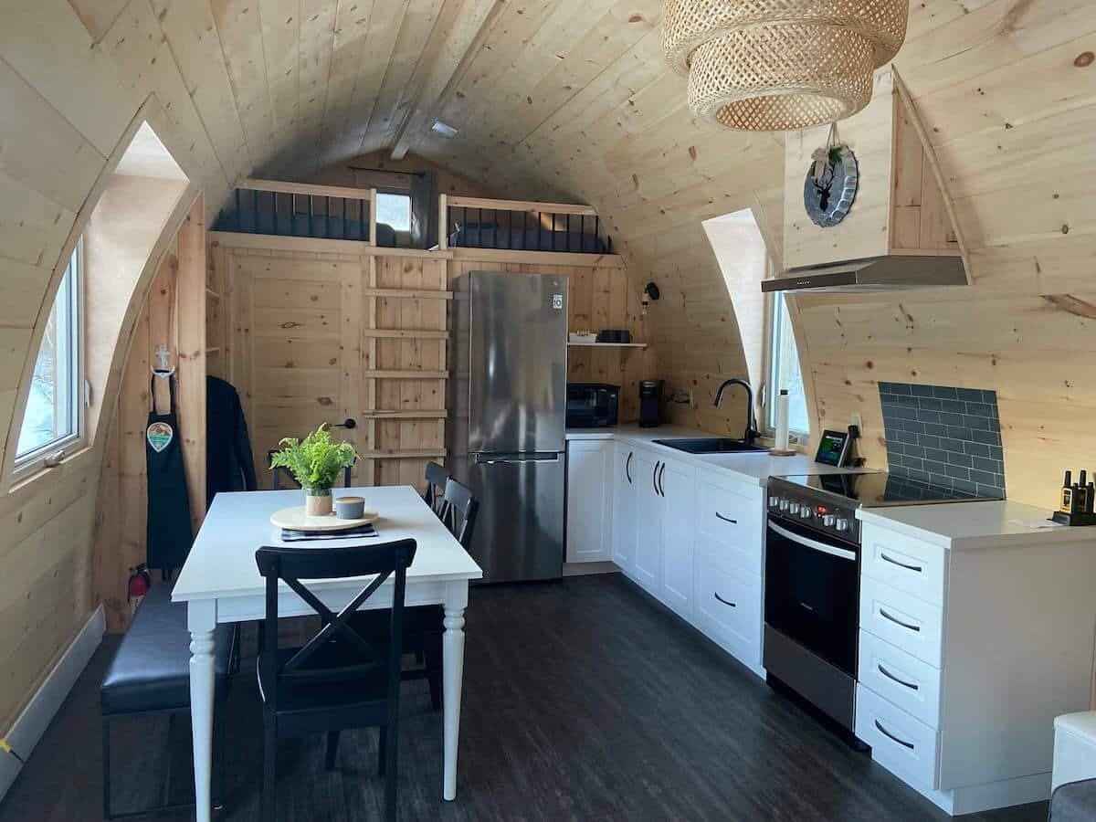 AIRBNB