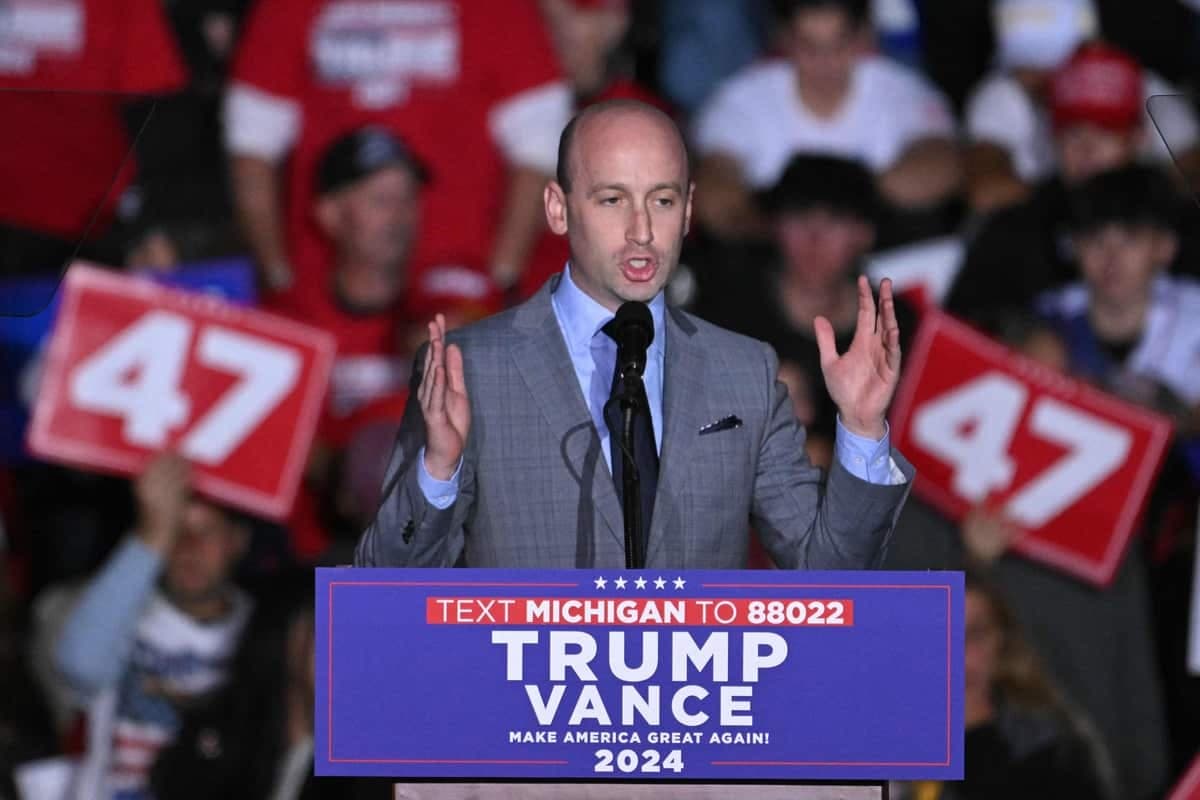Stephen Miller pendant un rassemblement républicain à New York, le dimanche 27 octobre 2024.