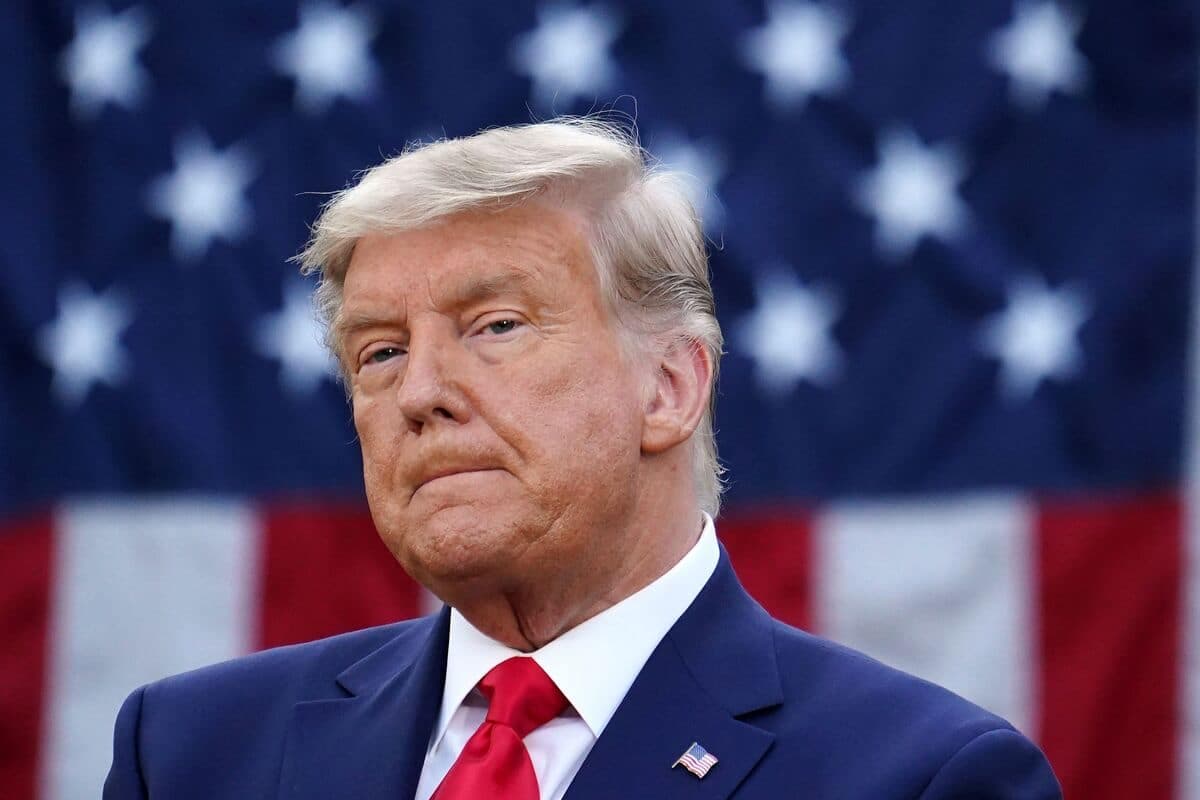 Contrairement à ses habitudes, Donald Trump s’est contenté vendredi de lire un texte sans y déroger pour commenter les résultats de l’élection présidentielle ou pour y dénoncer une fraude.