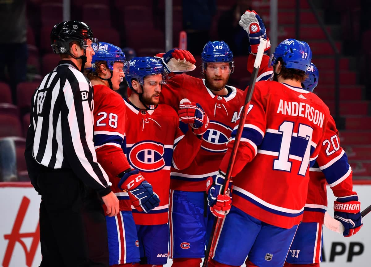 Le trio formé de Christian Dvorak, Jonathan Drouin et Josh Anderson a été spectaculaire hier. On voit ici les trois joueurs célébrer un but avec Joel Armia et Chris Wideman.