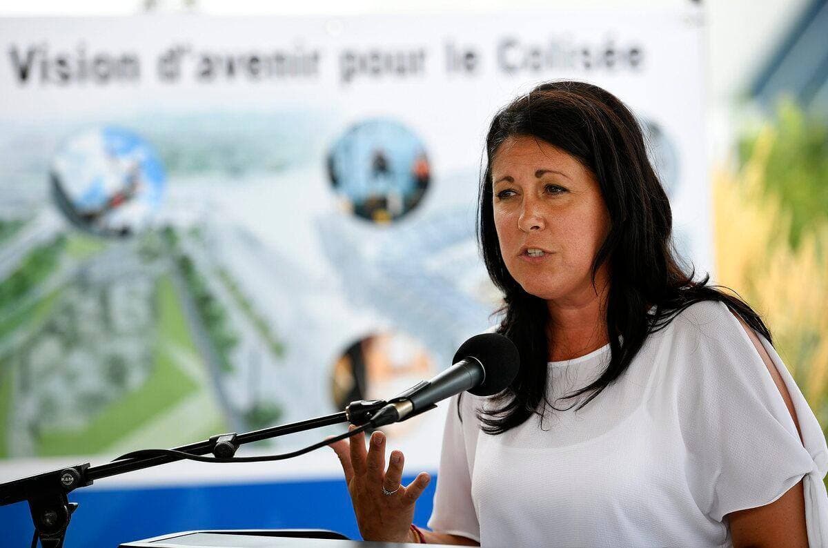 La candidate à la mairie de Québec, Marie-Josée Savard