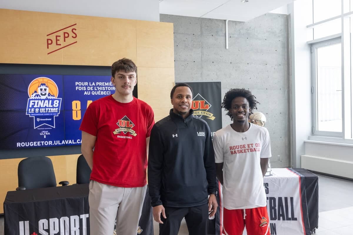 Le Rouge et Or tentera de causer la surprise lors du duel face aux Vikes de Victoria. L’ailier Haris Elezovic (gauche), l’entraîneur Nathan Grant (centre) et le garde Steeve Jospeh (droite) estiment que tout peut arriver l’instant d’un match.