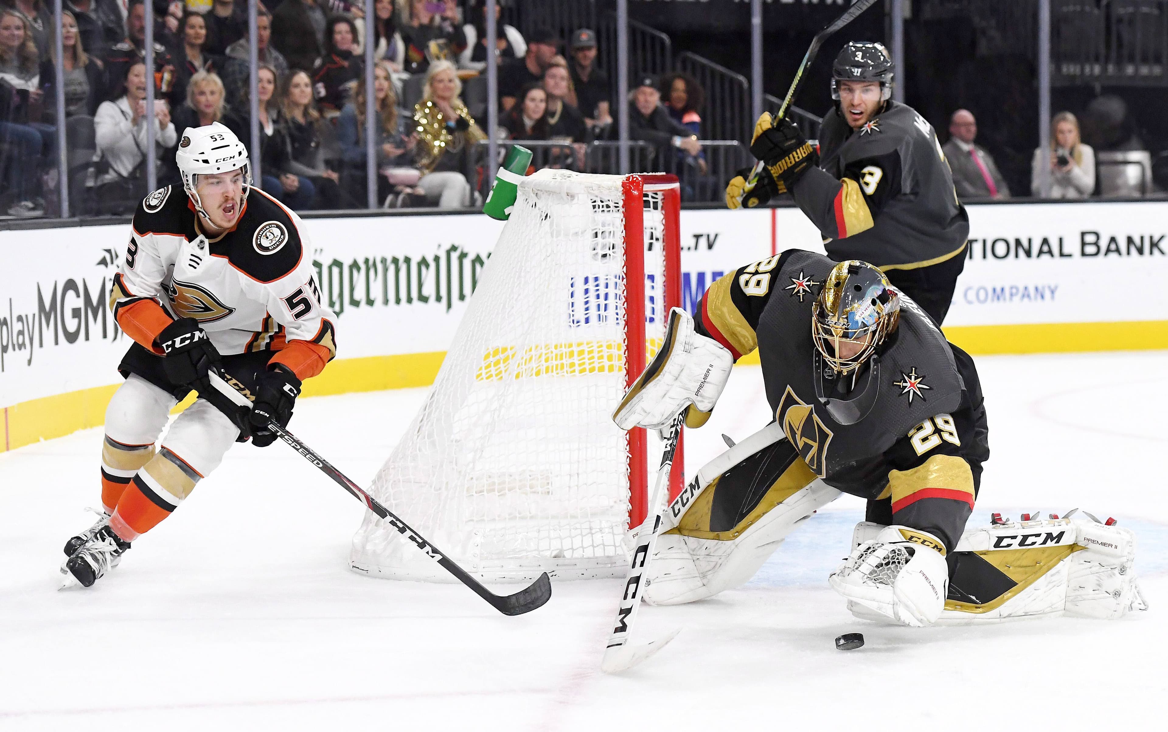 Même s’il est maintenant le gardien auxiliaire des Golden Knights, Marc-André Fleury s’attend à voir pas mal d’action la saison prochaine, alors que le calendrier sera fort probablement condensé.