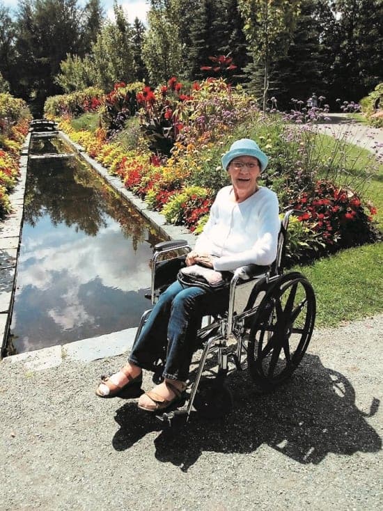 Mme Côté au parc Marie-Victorin à Kingsey Falls, en août 2019.