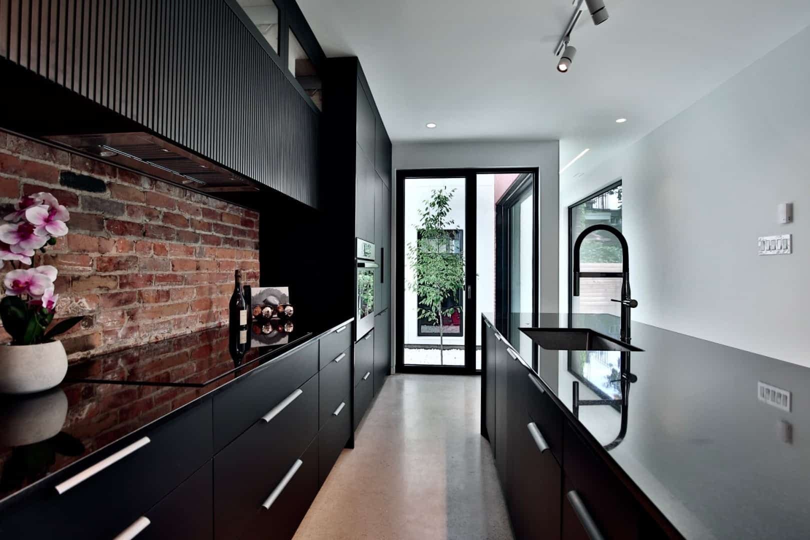 Courtoisie Chaza Nouri, Re/Max