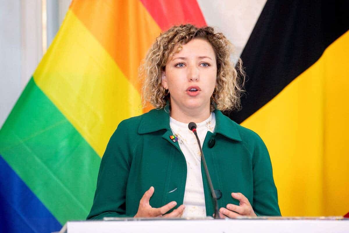 La secrétaire d’État à l’Égalité des genres de Belgique, Sarah Schlitz.